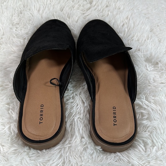 Torrid Black Heeled Loafer Slip on Shoes - Picture 5 of 6
